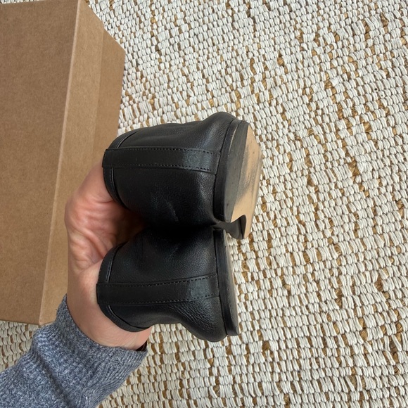 Le Monde Beryl Black Luna Slippers - Picture 4 of 5